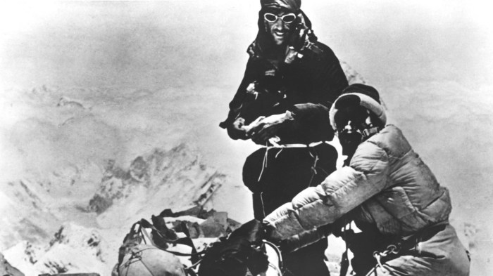 Mount-Everest-Erstbesteiger 1953: Edmund Hillary und Tenzing Norgay ... How to pair airpods 4